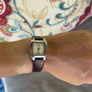 Women’s Brown Leather Kenneth Cole Watch!